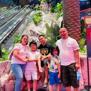 Meet your Posher, Joy montemayor